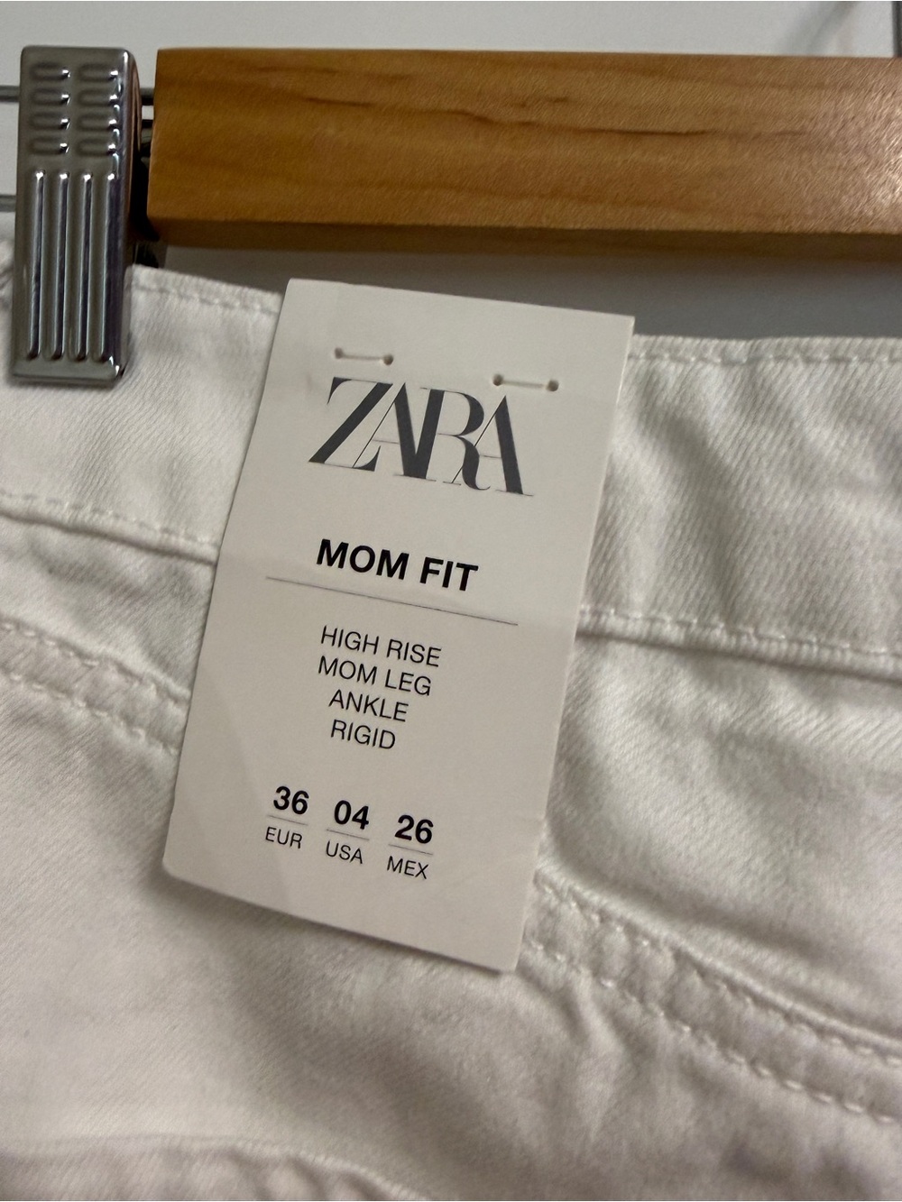 Zara White Mom high rise Straight-Leg Women's Jeans - Picture 6 of 6